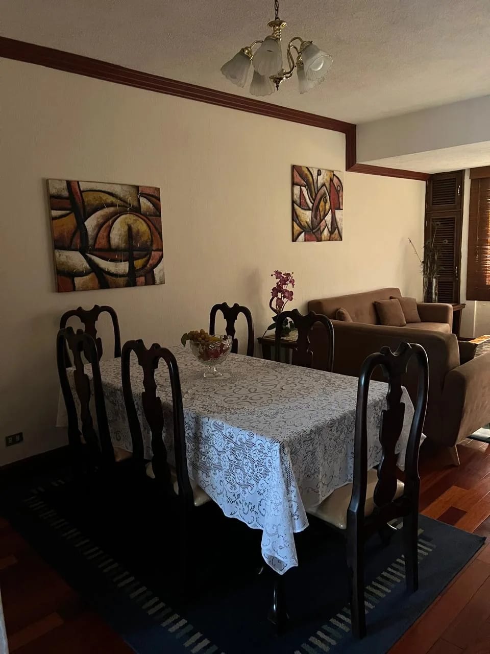 Rento Apto Amueblado 2 Hab Zona 9 a Pocos Metros Plazoleta España — Apartamento en Alquiler en Zona 9, Guatemala, Ciudad — foto 1 de 16