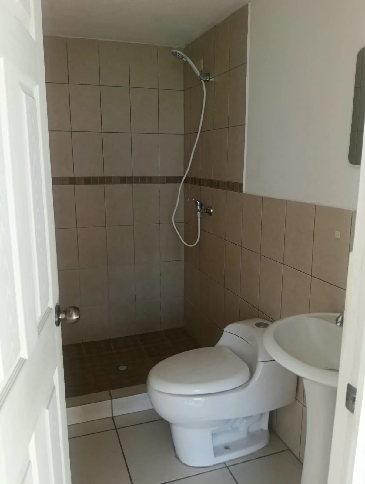 Rento Apto Zona 1, Historico 1, REF.6943 *2 Hab, Estudio, 2 Baños — Apartamento en Alquiler en Zona 1, Guatemala, Ciudad — foto 12 de 16