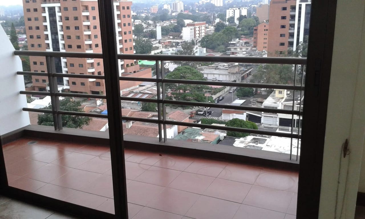 Rento Apto Z.10 Edif. Mirafiori, 6953 *110M2, 2 Hab, 2 Baños, 2 Parq — Apartamento en Alquiler en Zona 10, Guatemala, Ciudad — foto 2 de 13