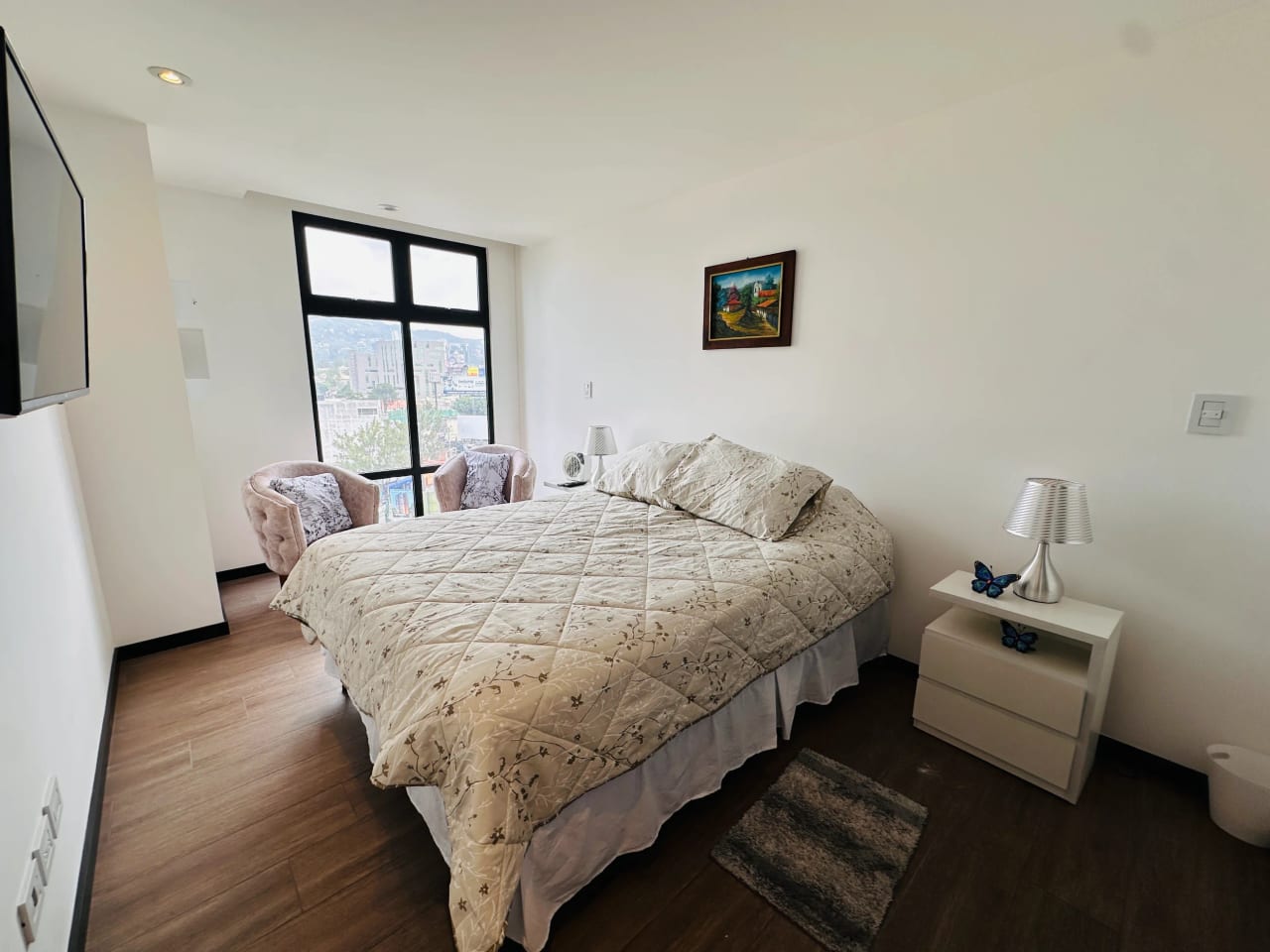 APARTAMENTO EN RENTA, EDIF. IQ 10, ZONA 10 — Apartamento en Alquiler en IQ10, Zona 10, Guatemala, Ciudad — foto 10 de 17