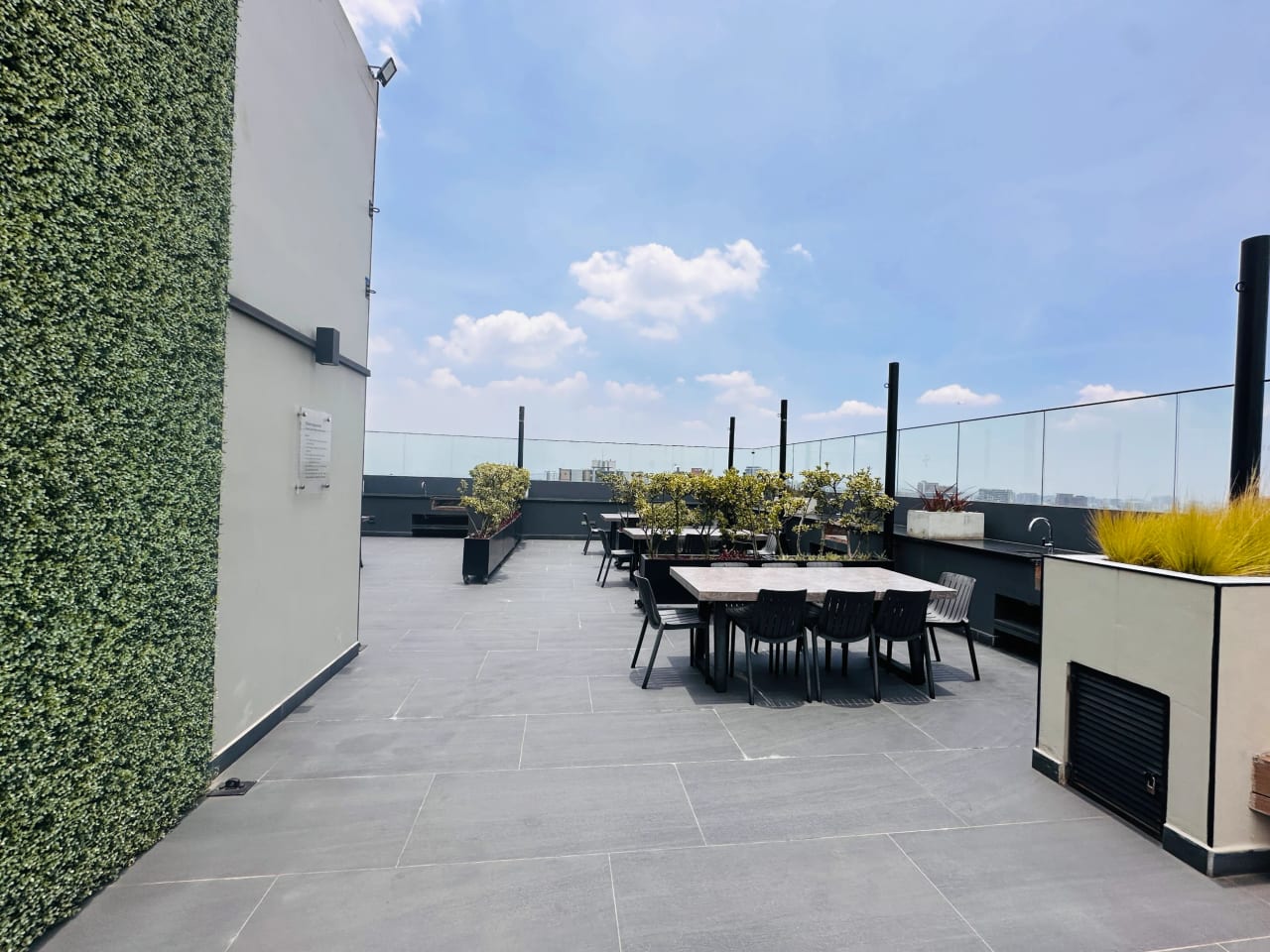APARTAMENTO EN RENTA, EDIF. IQ 10, ZONA 10 — Apartamento en Alquiler en IQ10, Zona 10, Guatemala, Ciudad — foto 14 de 17