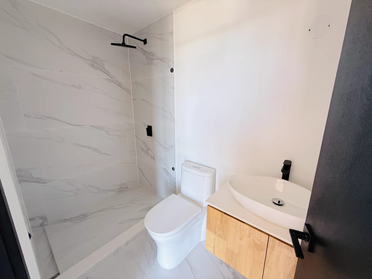 APARTAMENTO P/ ESTRENAR, EDIFICIO CÉNTRICO 81.68 MTS2, 3 DORMITORIOS, ZONA 5 — Apartamento en Venta en Céntrico, Zona 5, Guatemala, Ciudad — foto 8 de 17