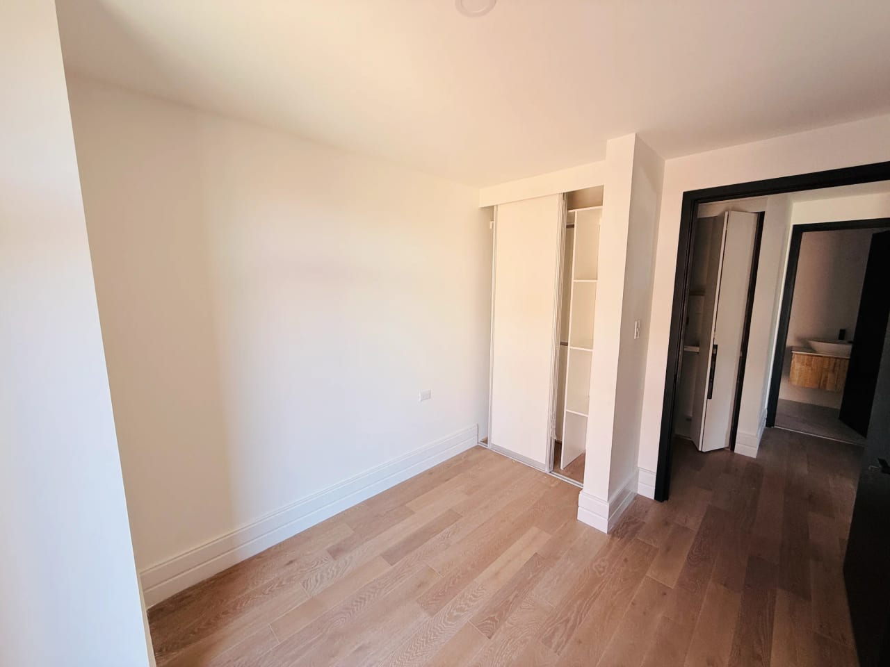 APARTAMENTO P/ ESTRENAR, EDIFICIO CÉNTRICO 81.68 MTS2, 3 DORMITORIOS, ZONA 5 — Apartamento en Venta en Céntrico, Zona 5, Guatemala, Ciudad — foto 13 de 17