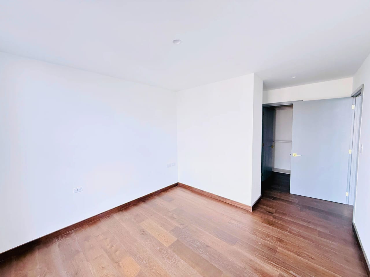APARTAMENTO P/ ESTRENAR, EDIFICIO ATARAH 92.13 MTS2, 3 DORMITORIOS, ZONA 10 — Apartamento en Venta en Atarah, Zona 10, Guatemala, Ciudad — foto 9 de 17