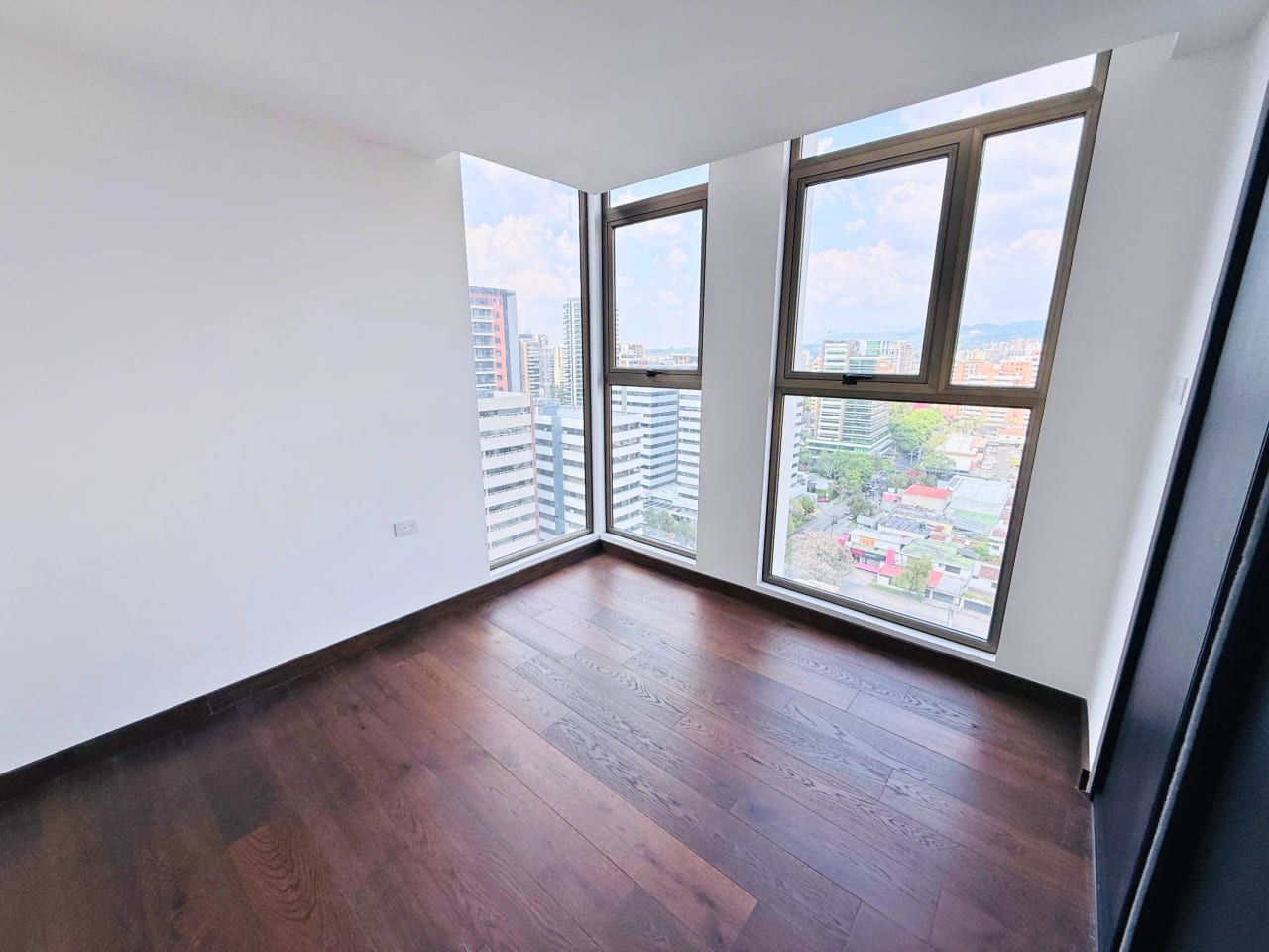 APARTAMENTO P/ ESTRENAR, EDIFICIO ATARAH 92.13 MTS2, 3 DORMITORIOS, ZONA 10 — Apartamento en Venta en Atarah, Zona 10, Guatemala, Ciudad — foto 6 de 17