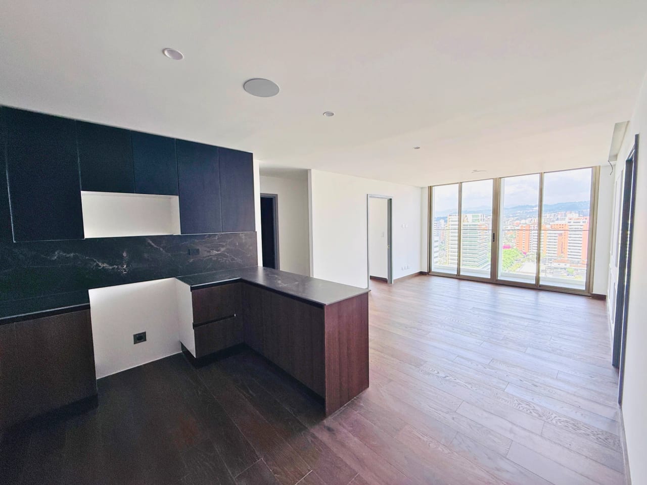APARTAMENTO P/ ESTRENAR, EDIFICIO ATARAH 92.13 MTS2, 3 DORMITORIOS, ZONA 10 — Apartamento en Venta en Atarah, Zona 10, Guatemala, Ciudad — foto 1 de 17