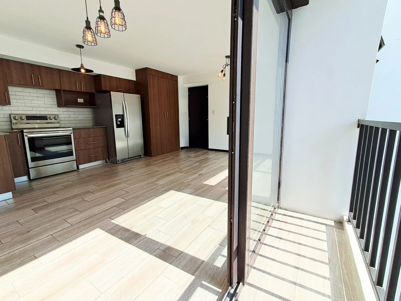 APARTAMENTO EN VENTA EDIFICIO NAGANO 81 MTS2, PIEDRA PARADA, CRISTO REY ZONA 16 — Apartamento en Venta en Zona 16, Guatemala, Ciudad — foto 3 de 17