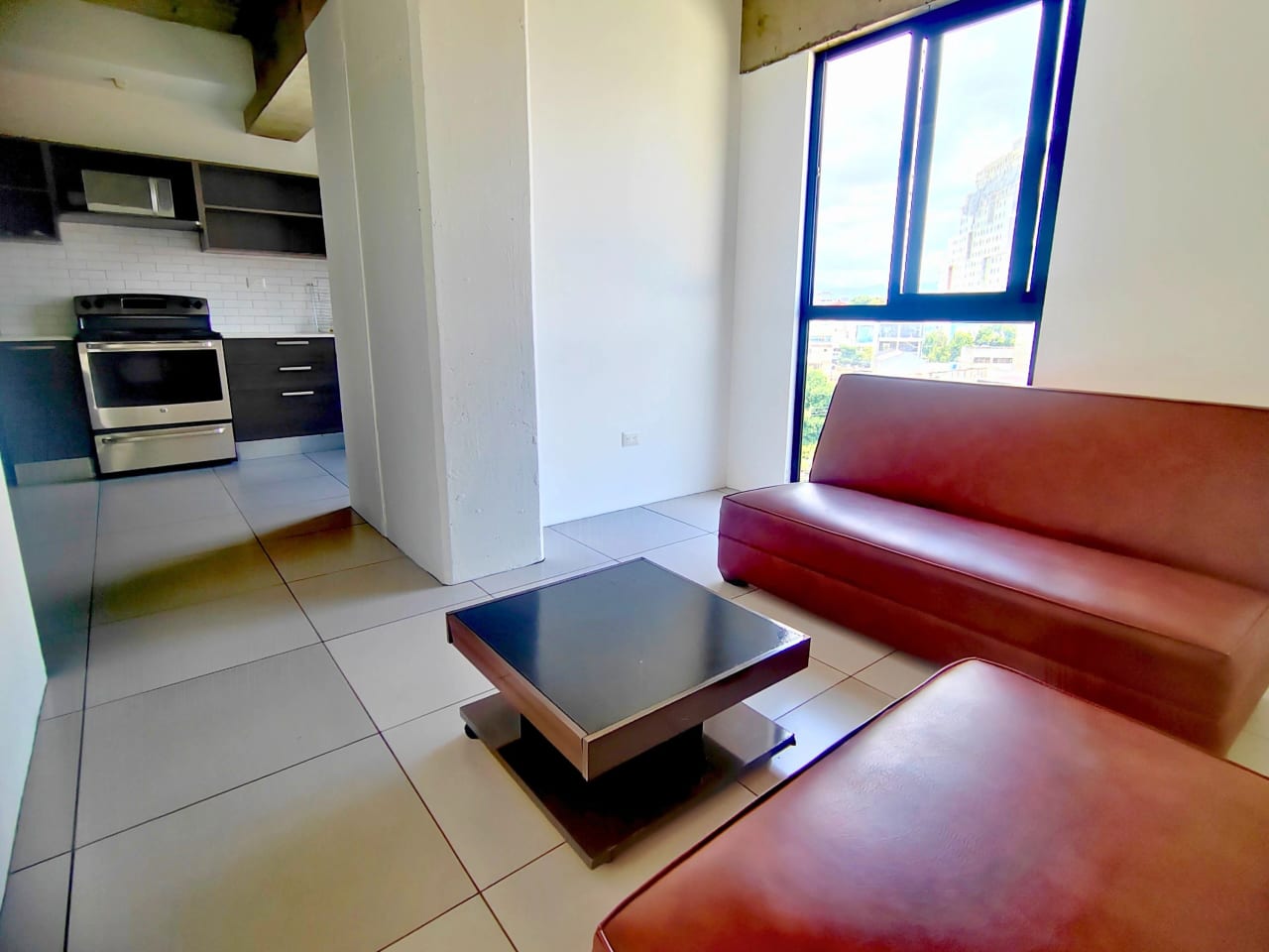 APARTAMENTO EDIF. RUE 3, ZONA 4 — Apartamento en Alquiler en Rue 3, Zona 4, Guatemala, Ciudad — foto 2 de 12