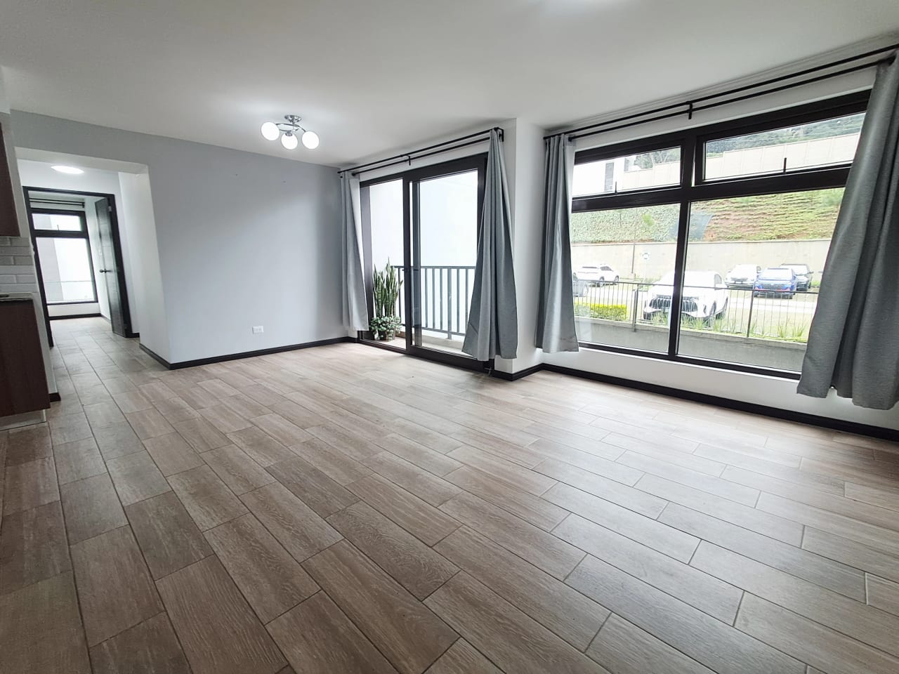 APARTAMENTO EDIFICIO NAGANO CON LÍNEA BLANCA 81 MTS2, PIEDRA PARADA, CRISTO REAL ZONA 16 — Apartamento en Alquiler en Zona 16, Guatemala, Ciudad — foto 3 de 17