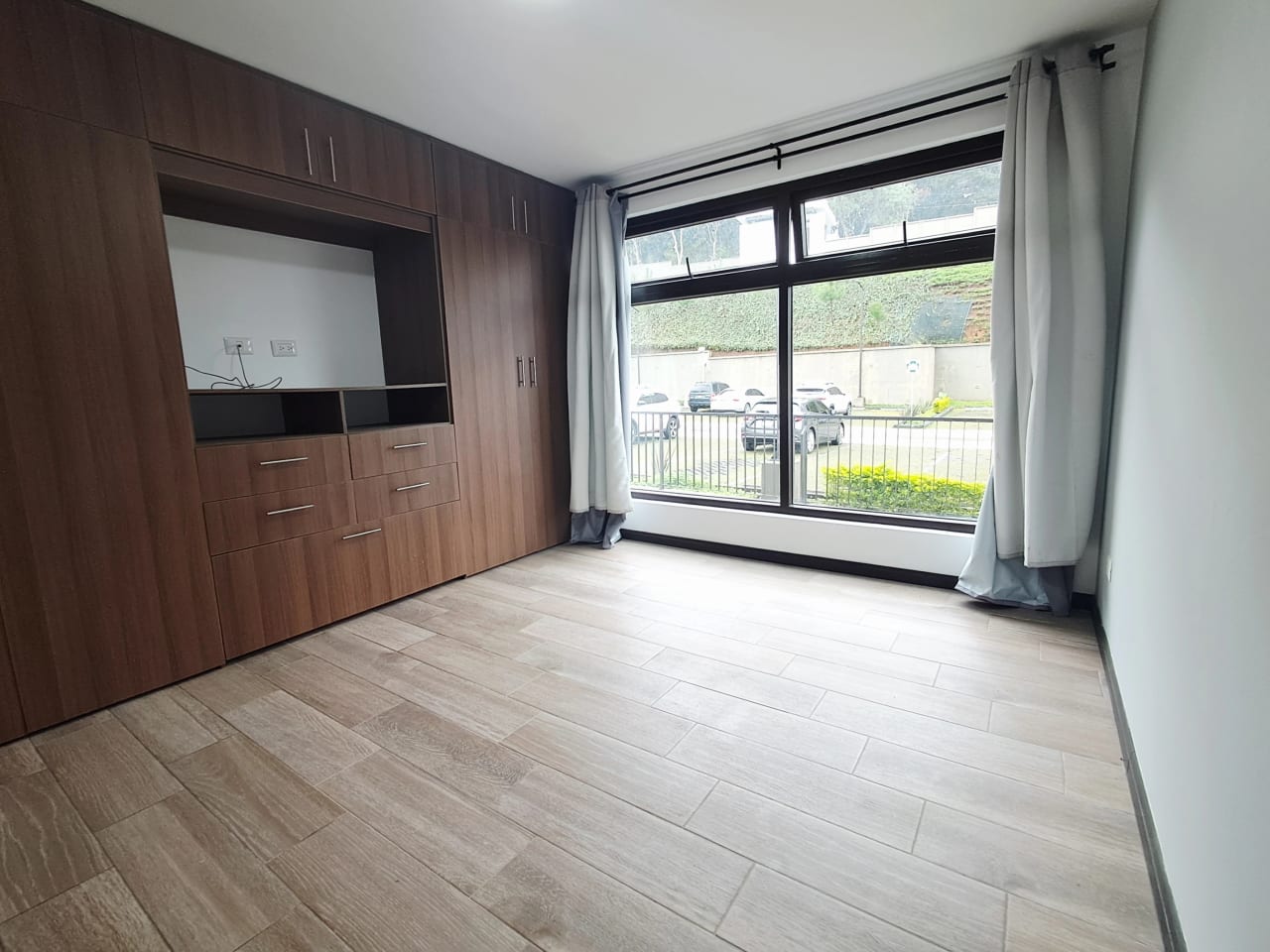 APARTAMENTO EDIFICIO NAGANO CON LÍNEA BLANCA 81 MTS2, PIEDRA PARADA, CRISTO REAL ZONA 16 — Apartamento en Alquiler en Zona 16, Guatemala, Ciudad — foto 11 de 17