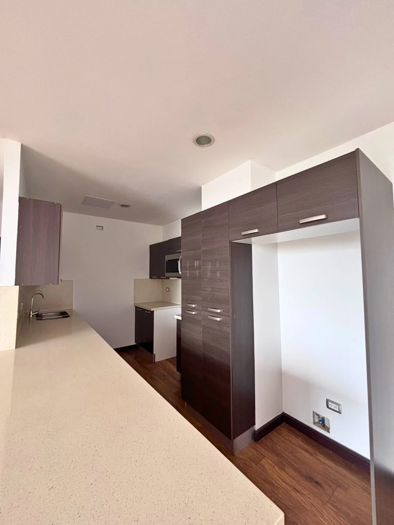 APTO EN EDIFICIO BOUTIQUE 2 HAB. / EDIF. TORRE VERDE Z.15 — Apartamento en Venta en Torre Verde, Zona 15, Guatemala, Ciudad — foto 4 de 17