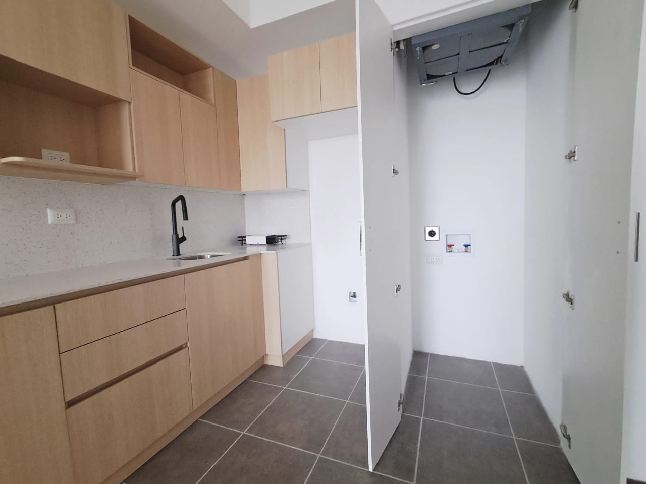 APARTAMENTO EN RENTA P/ESTRENAR, EDIF. QUINCE ESQUINA, ZONA 15 — Apartamento en Alquiler en Quince Esquina, Zona 15, Guatemala, Ciudad — foto 10 de 17