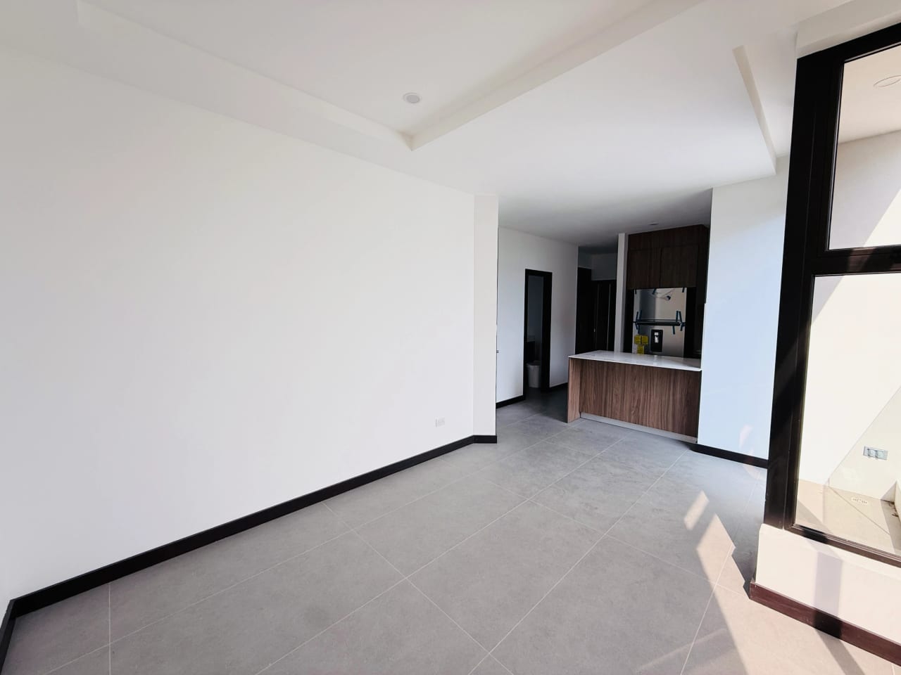 APARTAMENTO IDEAL PARA INVERSIÓN 2 HABS. 92Mts2 EDIF. Arles ZONA 15 — Apartamento en Venta en Arles, Zona 15, Guatemala, Ciudad — foto 3 de 17