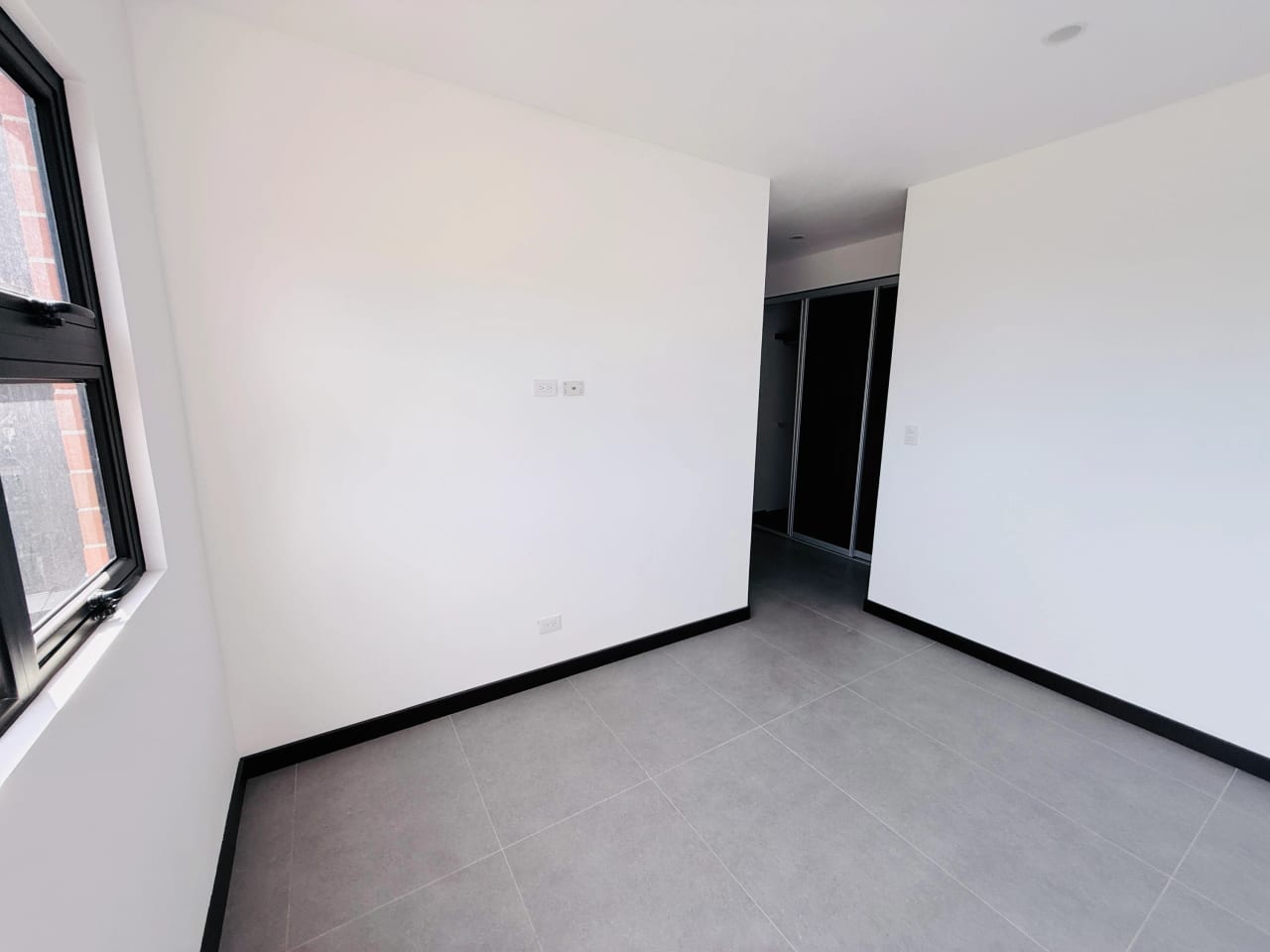 APARTAMENTO IDEAL PARA INVERSIÓN 2 HABS. 92Mts2 EDIF. Arles ZONA 15 — Apartamento en Venta en Arles, Zona 15, Guatemala, Ciudad — foto 9 de 17