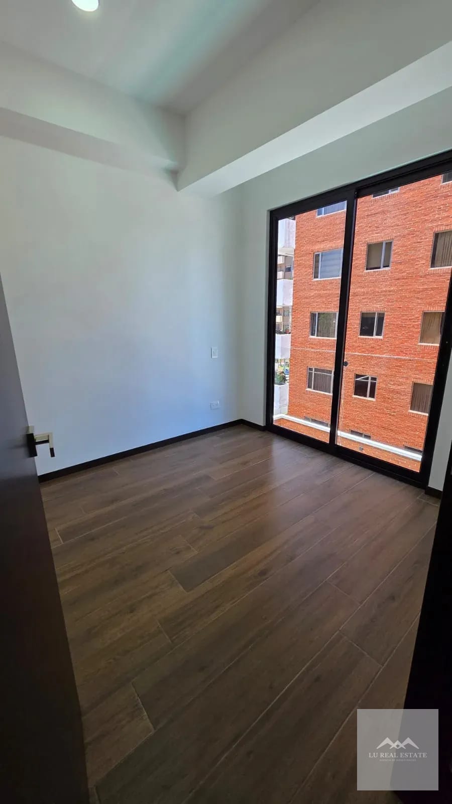 Apartamento de una habitación en z10 — Apartamento en Alquiler en Zona 10, Guatemala, Ciudad — foto 6 de 10