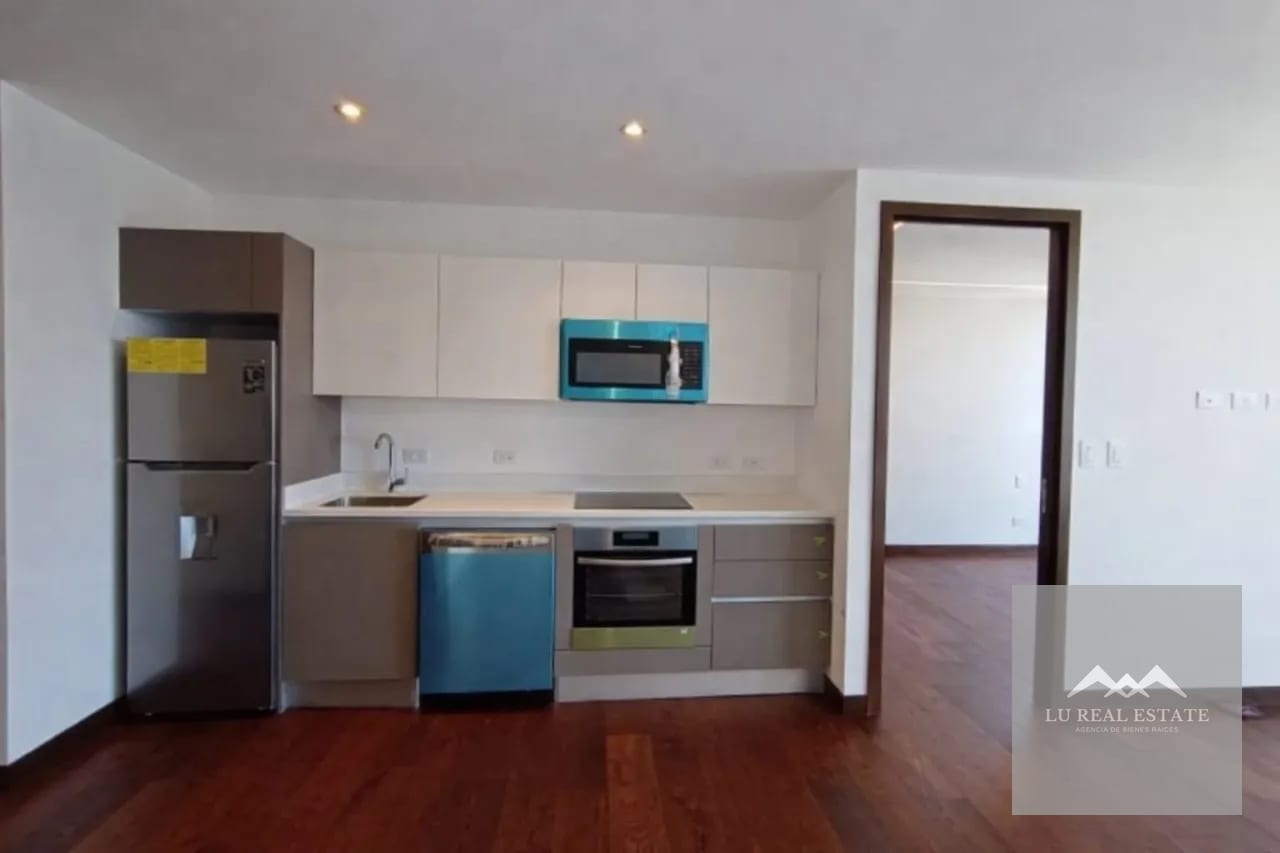 Espectacular apartamento en z10 — Apartamento en Alquiler en Zona 10, Guatemala, Ciudad — foto 2 de 9