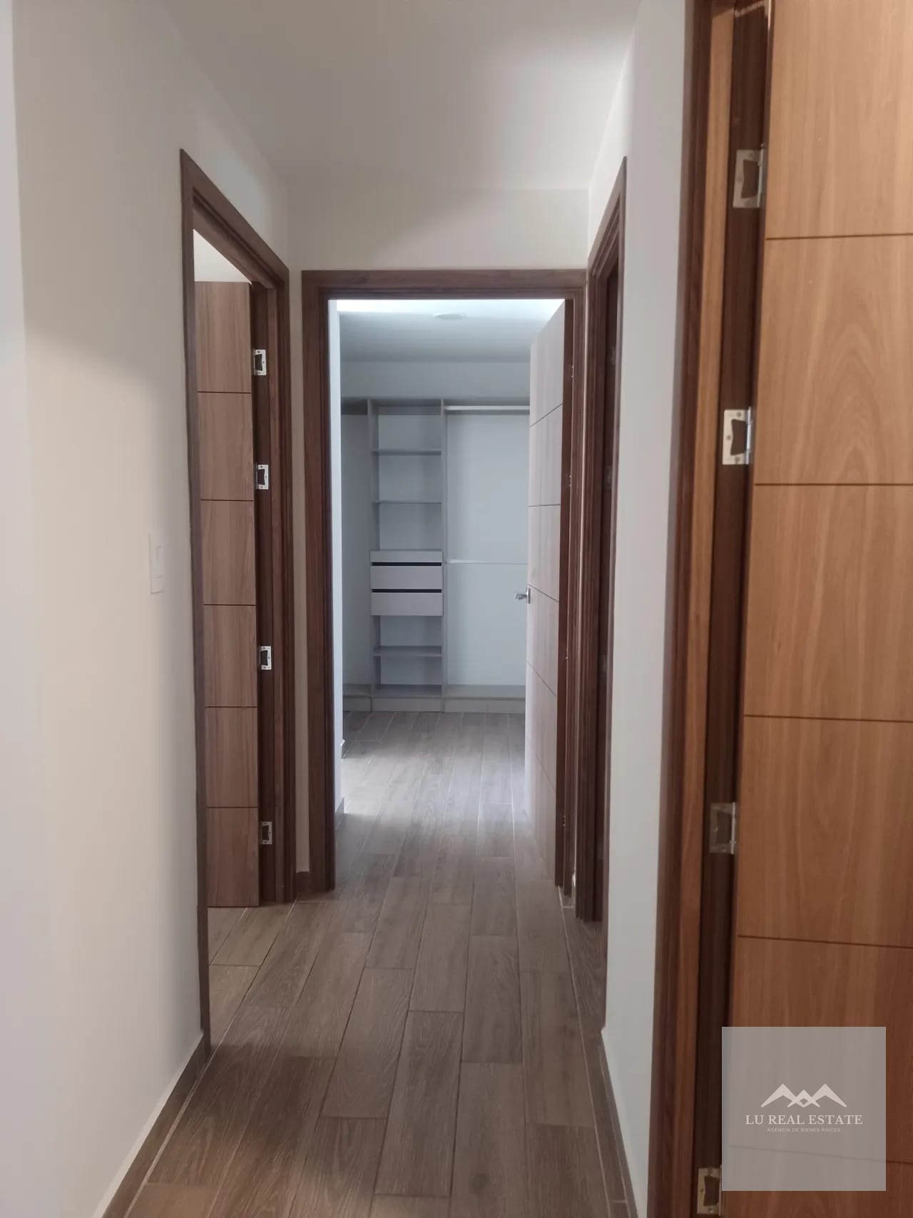 Apartamento de dos habitaciones — Apartamento en Alquiler en Zona 14, Guatemala, Ciudad — foto 1 de 5