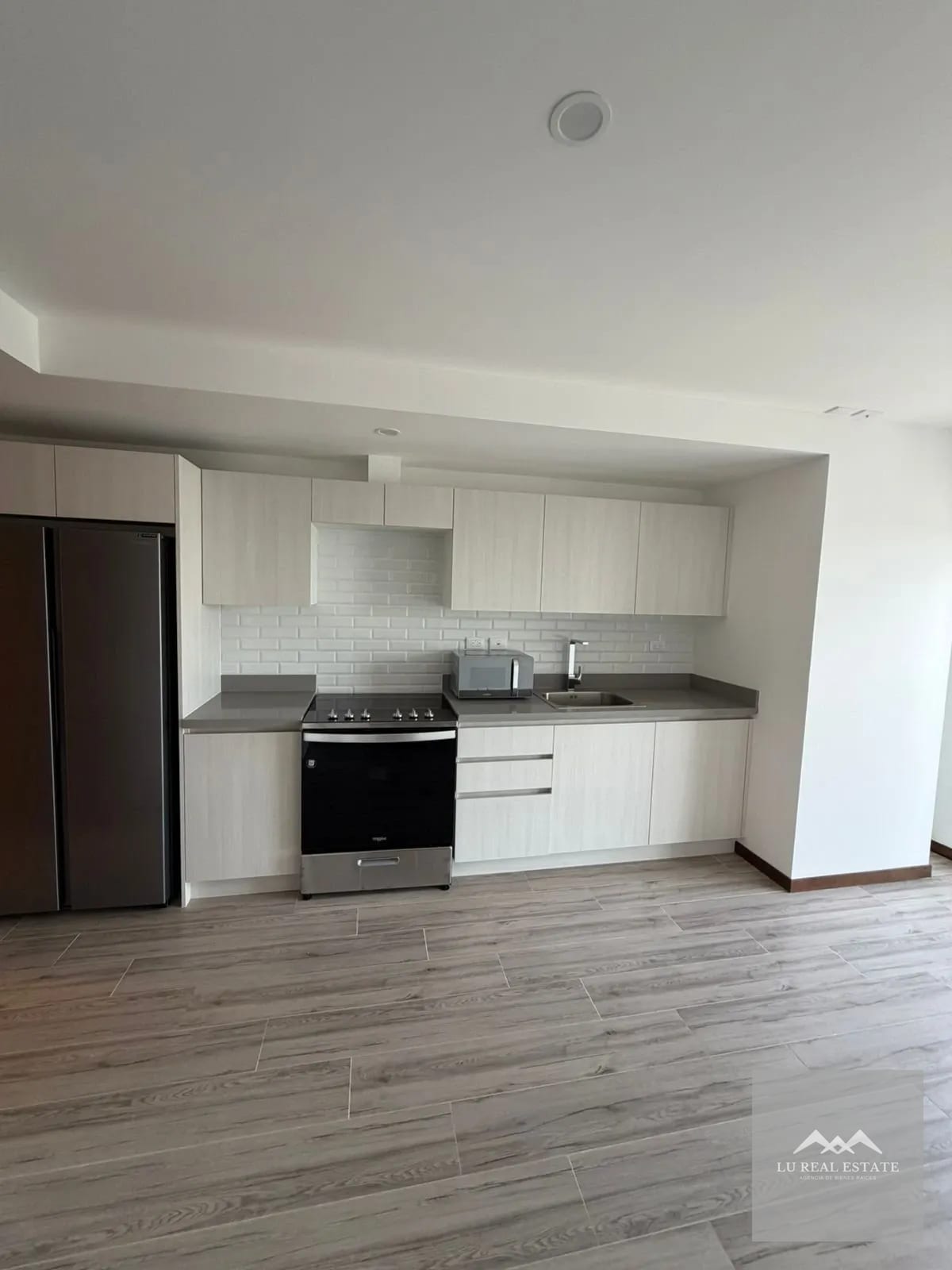 Apartamento en renta de dos habitaciones — Apartamento en Alquiler en Neo Apartamentos, Zona 10, Guatemala, Ciudad — foto 4 de 9