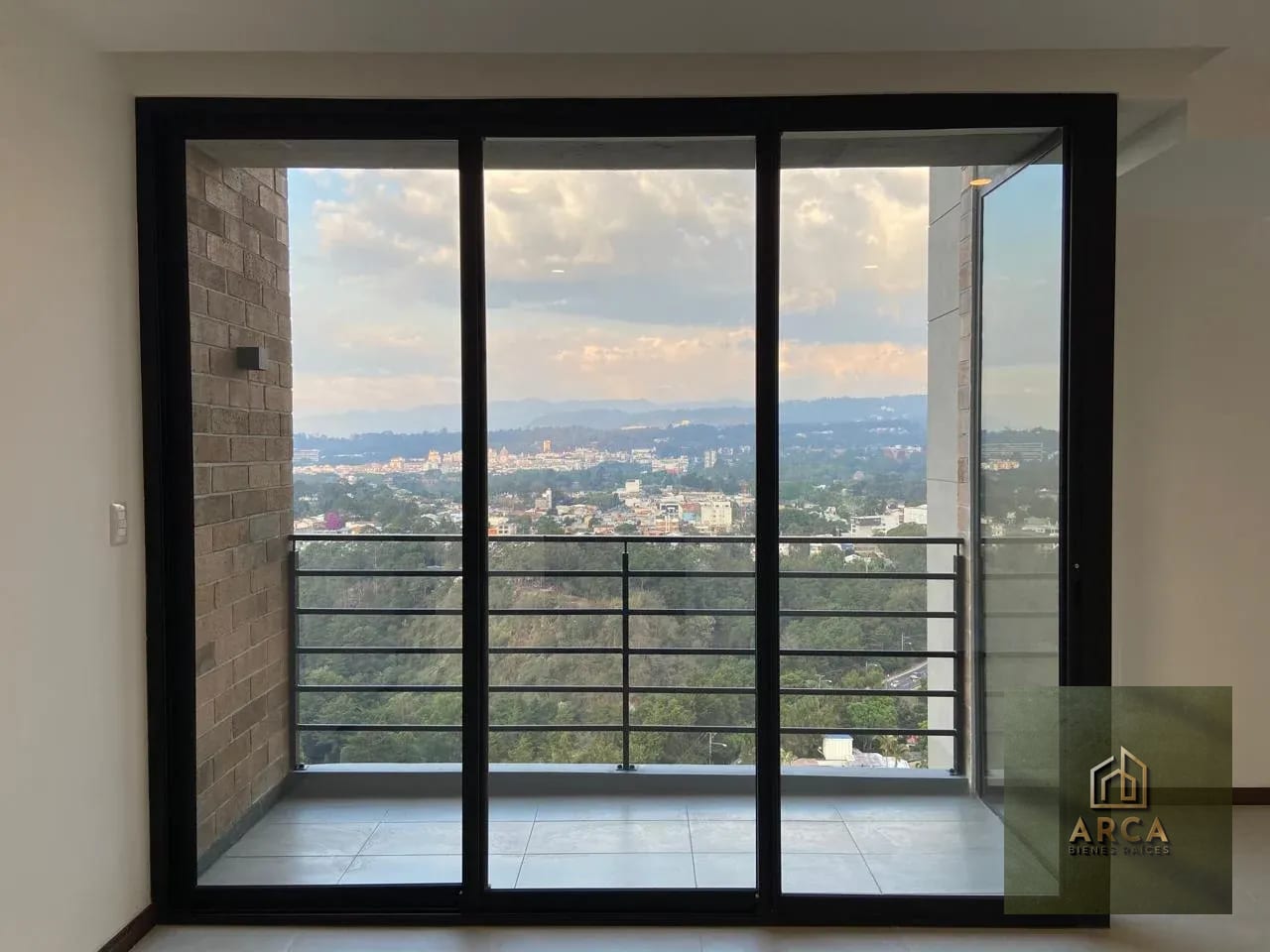 Apartamento en venta zona 10 — Apartamento en Venta en Zona 10, Guatemala, Ciudad — foto 4 de 6