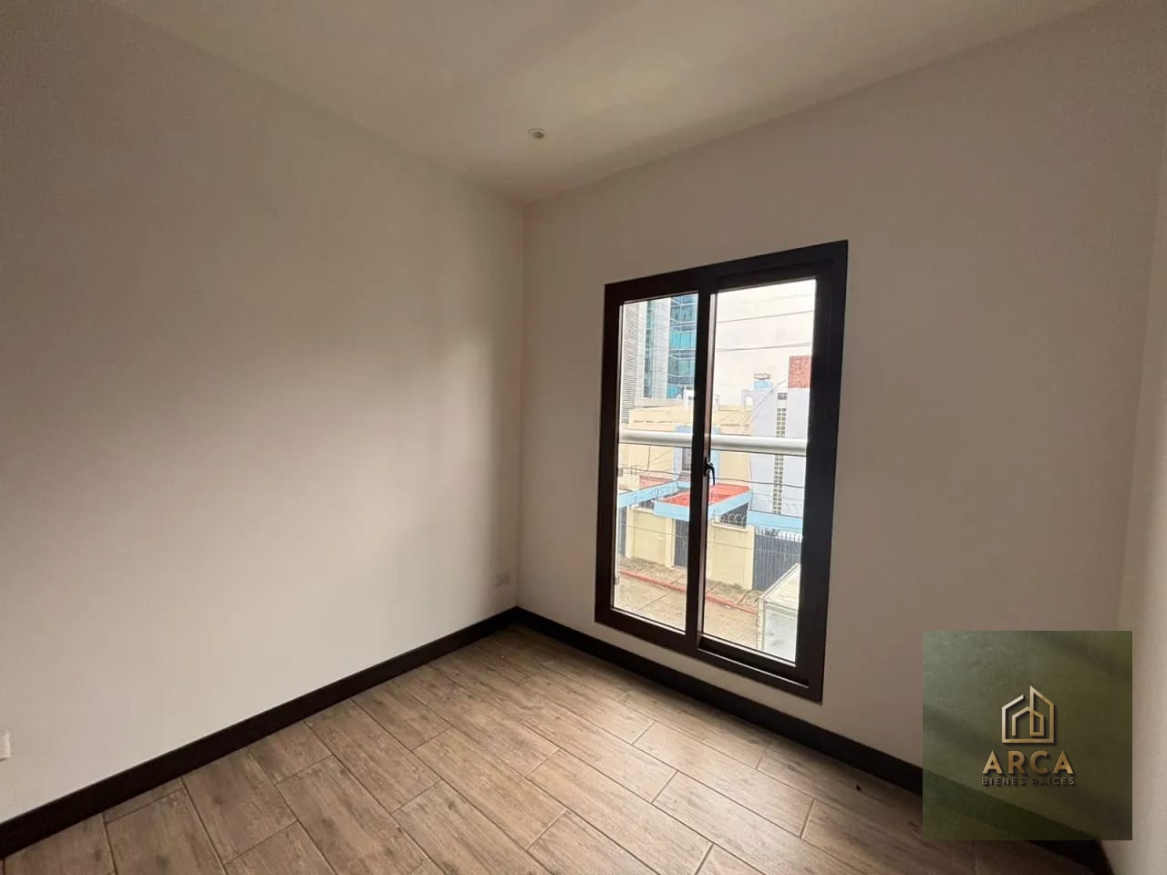 Apartamento en alquiler zona 10 — Apartamento en Alquiler en Habitat Ciudad Vieja, Zona 10, Guatemala, Ciudad — foto 7 de 11
