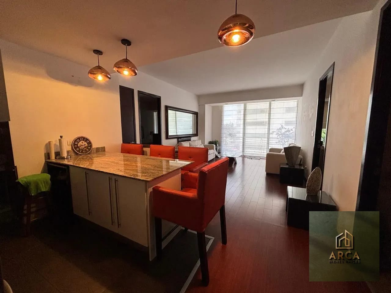 Apartamento en alquiler zona 10 — Apartamento en Alquiler en Zona 10, Guatemala, Ciudad — foto 1 de 8