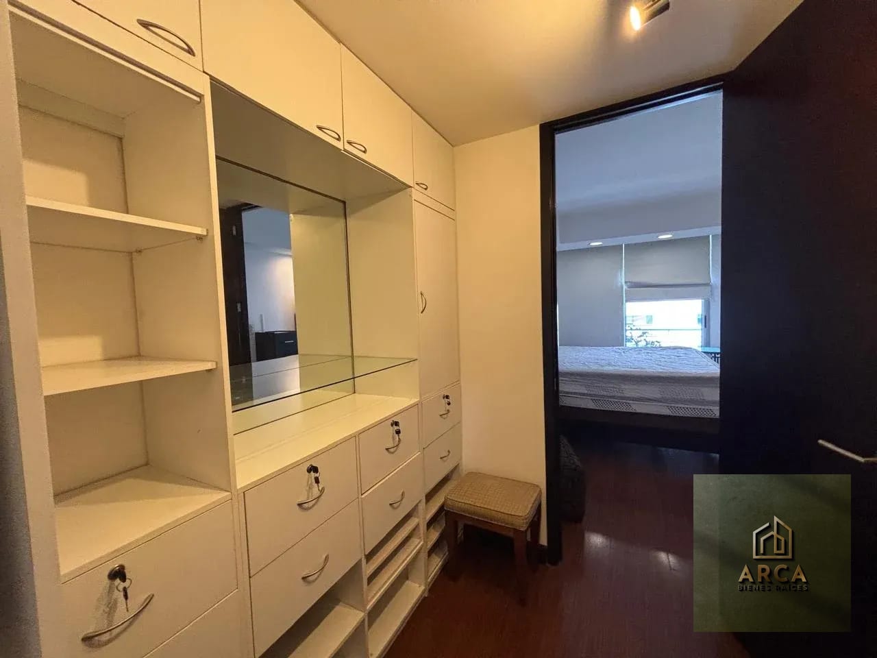 Apartamento en alquiler zona 10 — Apartamento en Alquiler en Zona 10, Guatemala, Ciudad — foto 5 de 8