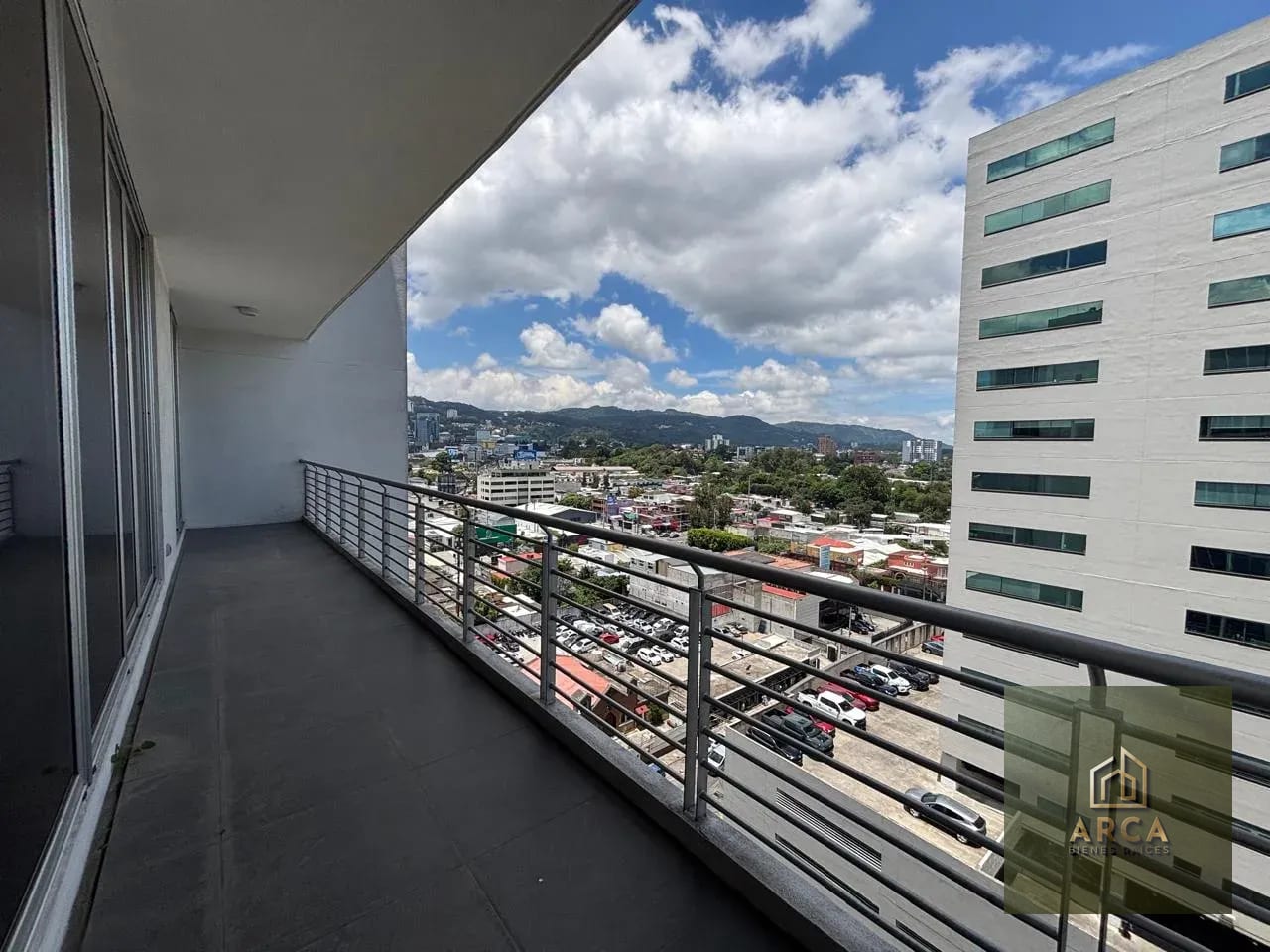 Apartamento en alquiler zona 10 — Apartamento en Alquiler en Zona 10, Guatemala, Ciudad — foto 1 de 12