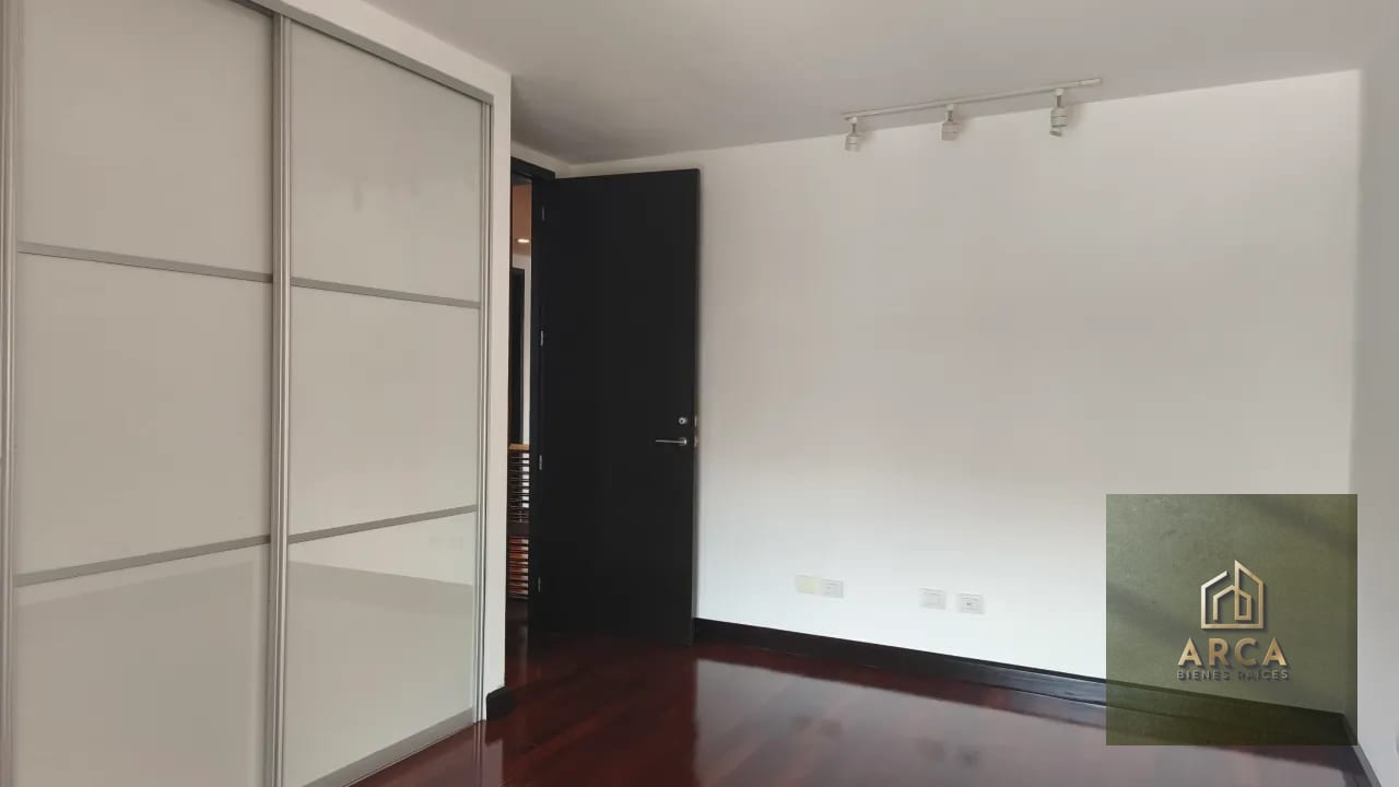 Apartamento en alquiler zona 10 — Apartamento en Alquiler en Zona 10, Guatemala, Ciudad — foto 7 de 14