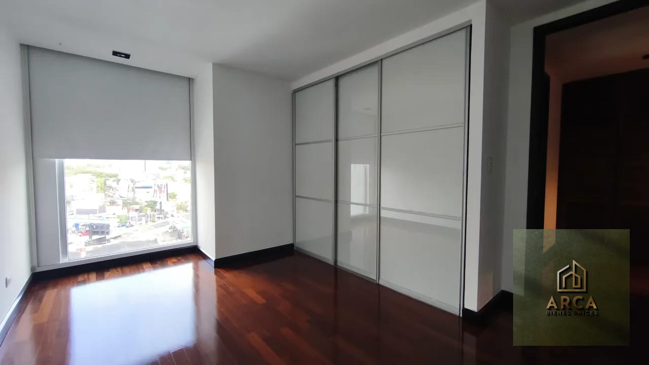 Apartamento en alquiler zona 10 — Apartamento en Alquiler en Zona 10, Guatemala, Ciudad — foto 11 de 14