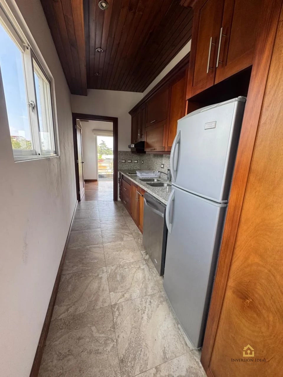 Rento Apto Q5,700 | Zona 16 | Edificio Lindora Loft | Amueblado y Equipado — Apartamento en Alquiler en La Montaña, Zona 16, Guatemala, Ciudad — foto 8 de 17