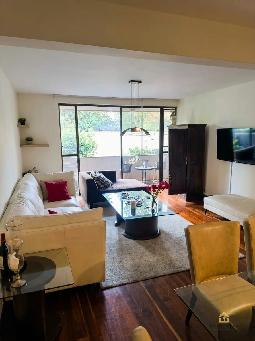 Rento apartamento 3 hab + cuarto de servicio Condominio Villa Real zona 10 — Apartamento en Alquiler en Villareal, Zona 10, Guatemala, Ciudad — foto 1 de 14