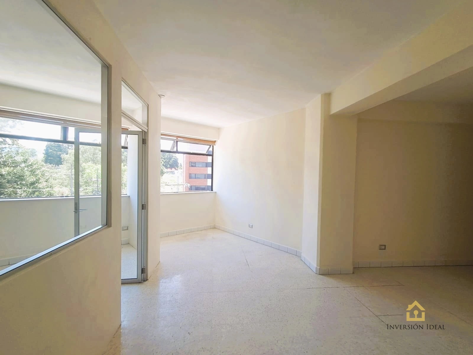 Rento apartamento para vivienda u oficina $1,000 | Torre Elgin Z.14 — Apartamento en Alquiler en Torre Elgín, Zona 14, Guatemala, Ciudad — foto 8 de 10
