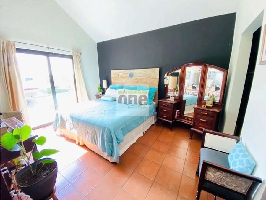 Linda casa en venta, cuenta con apartamento independiente en LA FONTANA — Apartamento en Venta en Carretera a El Salvador, Guatemala, Ciudad — foto 6 de 15