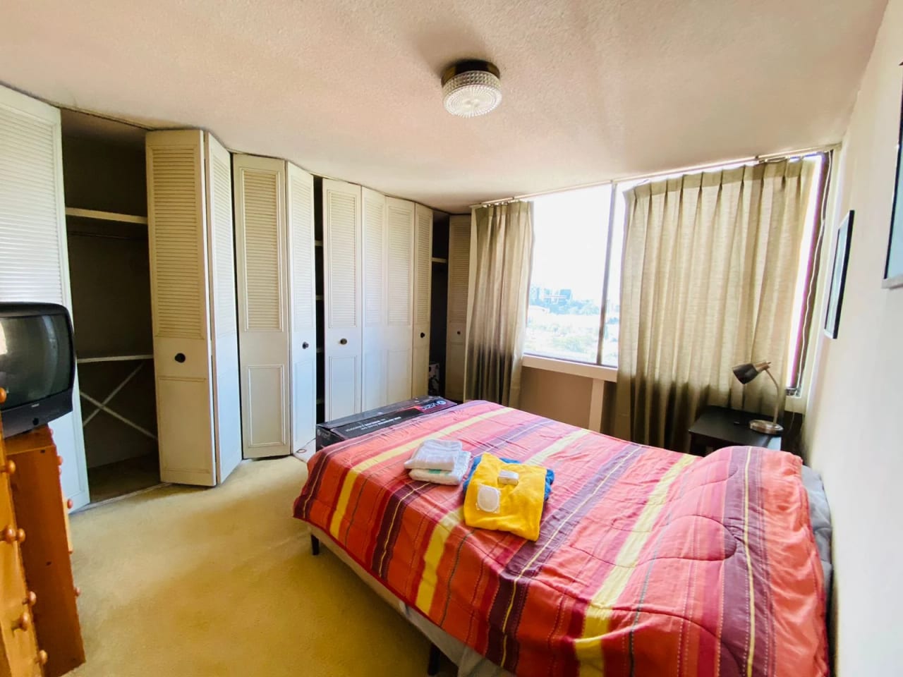 Alquiler Apartamento Amueblado Zona 10 – Excelente Ubicación — Apartamento en Alquiler en Zona 10, Guatemala, Ciudad — foto 10 de 14