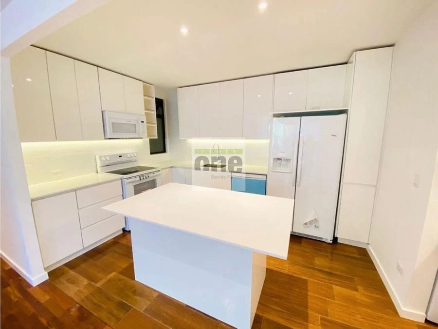 Vive en Zona 10, Apartamento de Lujo con Amenidades — Apartamento en Alquiler en Zona 10, Guatemala, Ciudad — foto 9 de 13