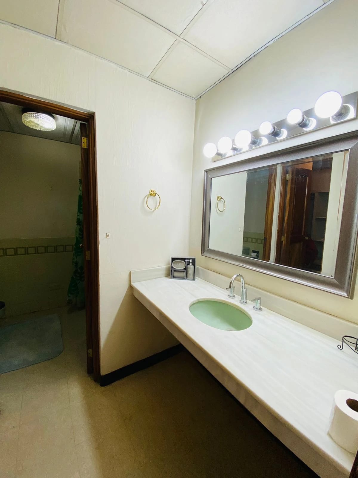 Apartamento Amueblado de 2 dormitorios en zona 10 — Apartamento en Alquiler en Zona 10, Guatemala, Ciudad — foto 7 de 14