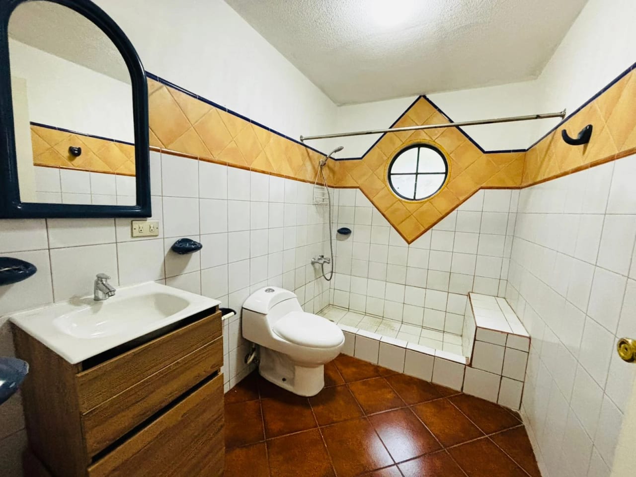 Casa con Jardín, fuera de garita en Km 27 Carretera a El Salvador — Casa en Venta en Carretera a El Salvador, Guatemala, Ciudad — foto 16 de 17