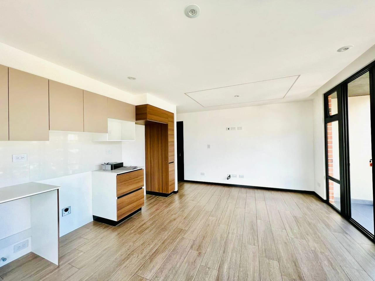 Apartamento en venta en zona 10, ideal par inversión — Apartamento en Venta en Zona 10, Guatemala, Ciudad — foto 3 de 11