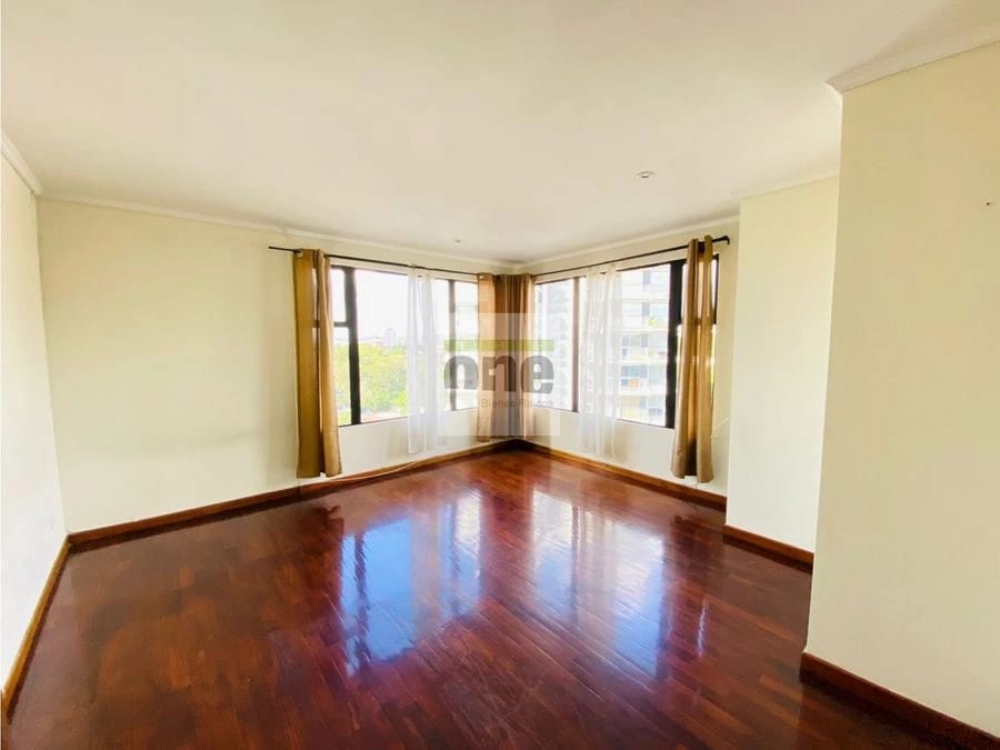 En venta Apartamento de 2 dormitorios, cuarto de servicio en zona 10 — Apartamento en Venta en Zona 10, Guatemala, Ciudad — foto 8 de 13