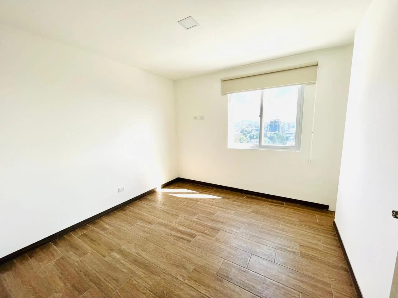 Apartamento en zona 12, conexiones hacia Avenida Petapa y Periférico — Apartamento en Alquiler en Zona 12, Guatemala, Ciudad — foto 5 de 17