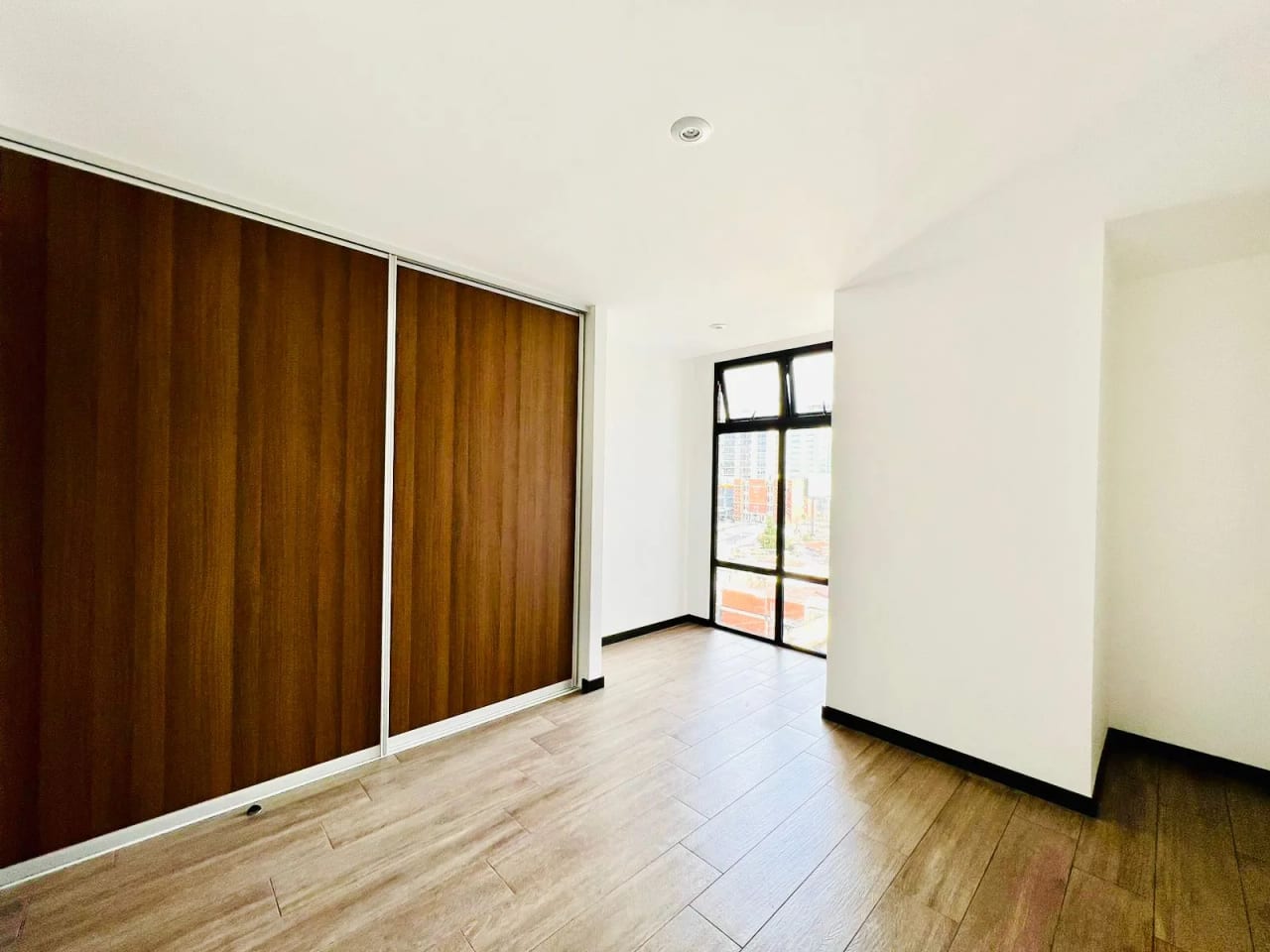 Apartamento en venta ideal para inversión en zona 10 — Apartamento en Venta en Zona 10, Guatemala, Ciudad — foto 4 de 11