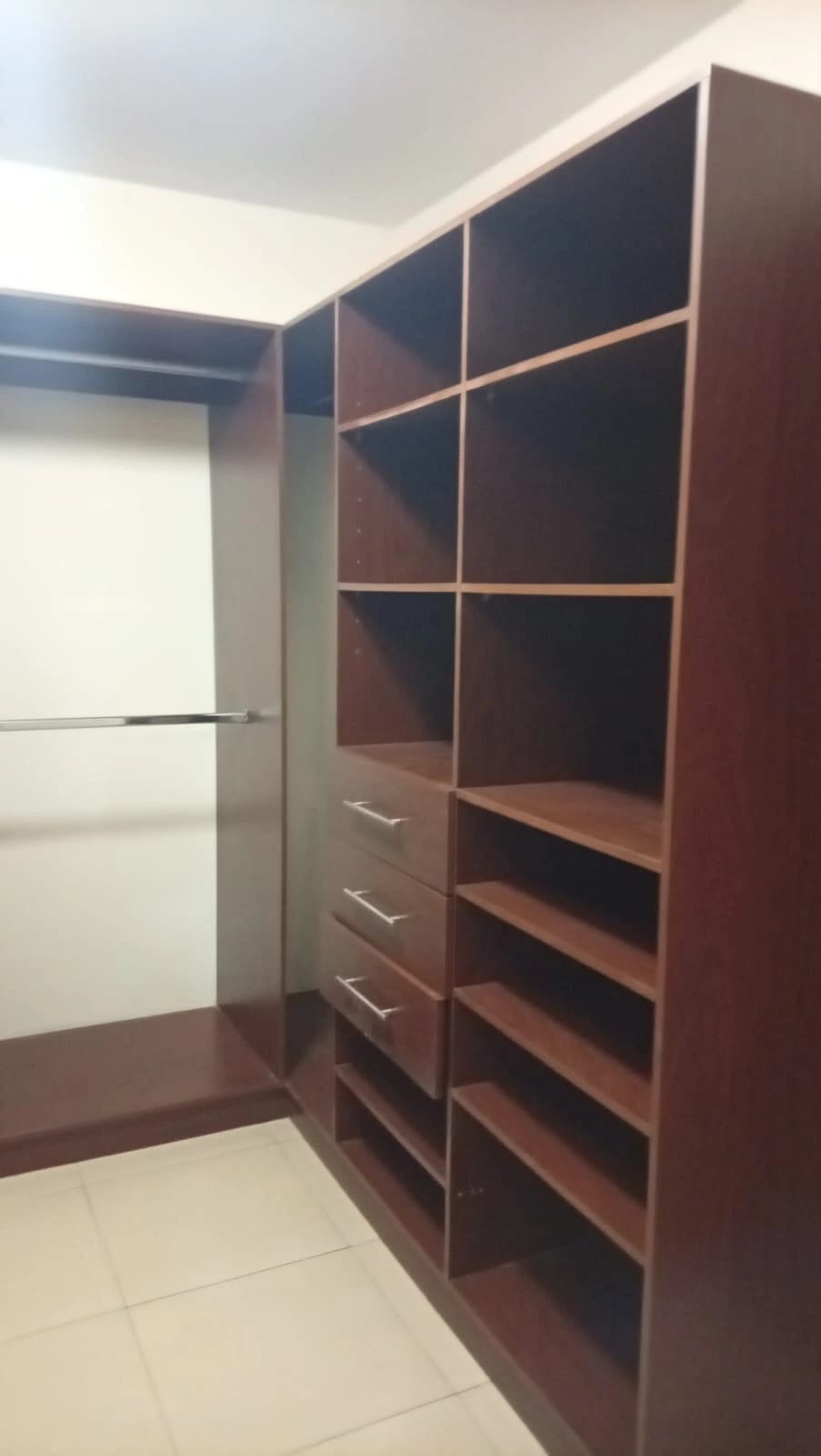 Apartamento de 2 dormitorios con 186 Mts. en alquiler en zona 14 — Apartamento en Alquiler en Zona 14, Guatemala, Ciudad — foto 7 de 9