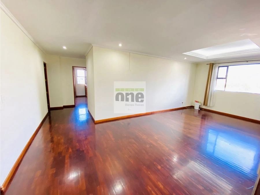 Apartamento de 2 dormitorios en alquiler en zona 10 — Apartamento en Alquiler en Zona 10, Guatemala, Ciudad — foto 1 de 13