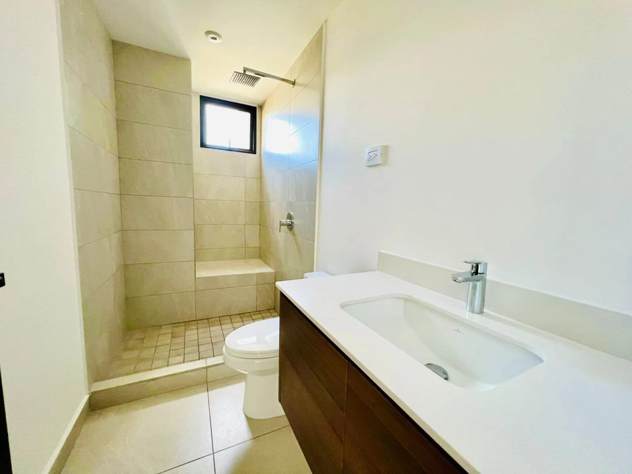 Lindo apartamento en venta en zona 10, ideal para inversión — Apartamento en Venta en Zona 10, Guatemala, Ciudad — foto 5 de 11