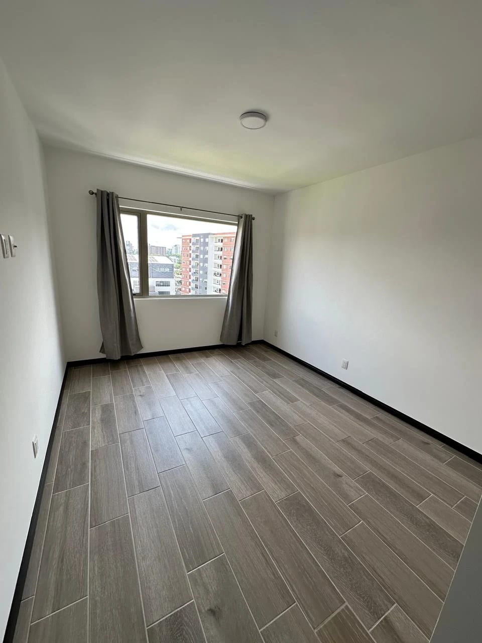 Alquiler de apartamento de 3 dormitorios en zona 14 La Villa — Apartamento en Alquiler en Zona 14, Guatemala, Ciudad — foto 7 de 16