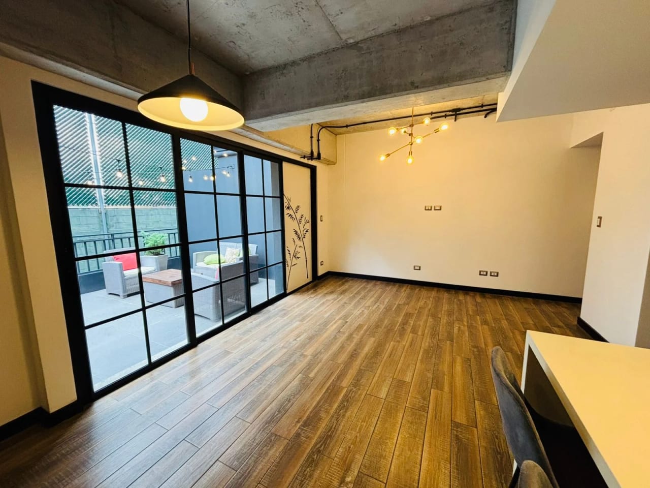 Apartamento de 2 dormitorios en alquiler en zona 14 — Apartamento en Alquiler en Zona 14, Guatemala, Ciudad — foto 7 de 12
