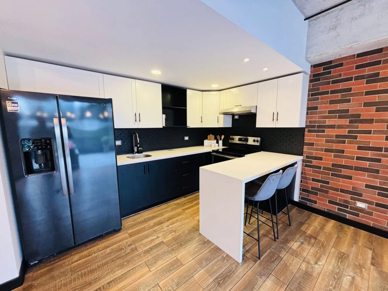 Apartamento de 2 dormitorios en alquiler en zona 14 — Apartamento en Alquiler en Zona 14, Guatemala, Ciudad — foto 11 de 12