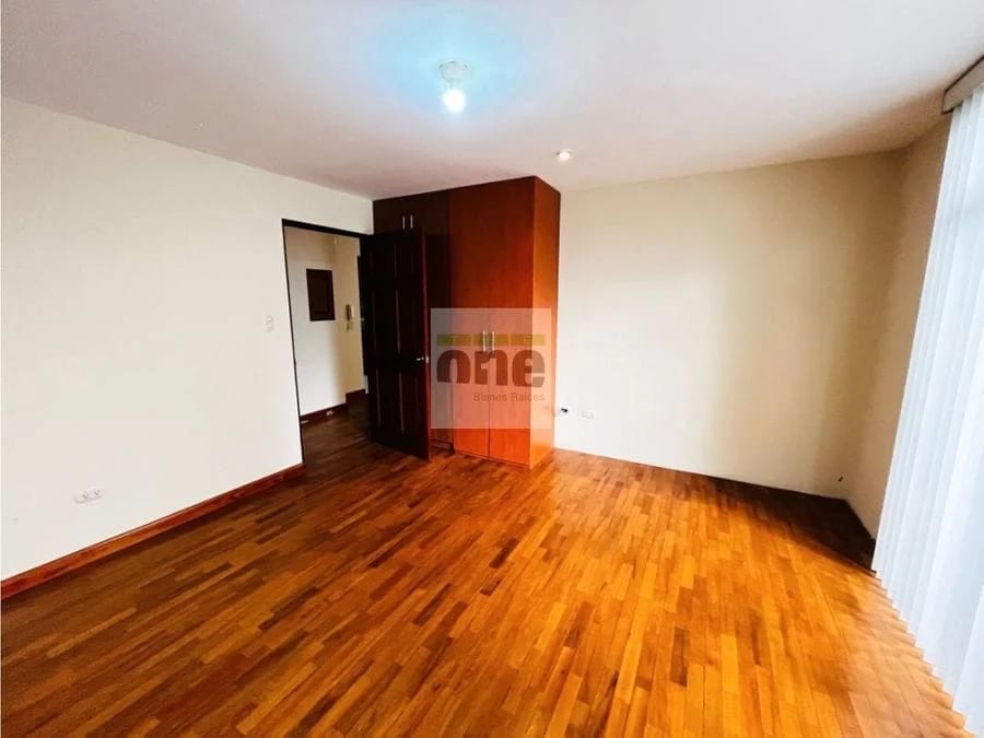 Apartamento con balcón en alquiler en zona 15, Colonia El Maestro — Apartamento en Alquiler en Zona 15, Guatemala, Ciudad — foto 12 de 12
