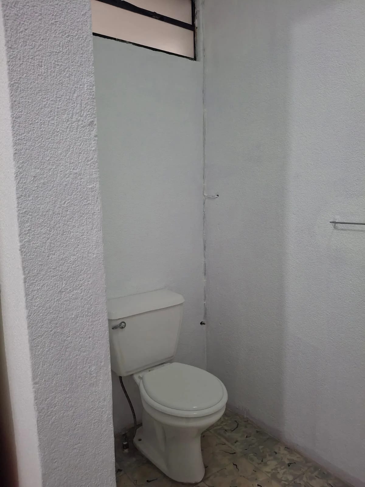 APARTAMENTO DE 2 NIVELES - FUERA DE GARITA - KAMINAL JUYÚ I ZONA 7 — Apartamento en Alquiler en Zona 7, Guatemala, Ciudad — foto 7 de 14