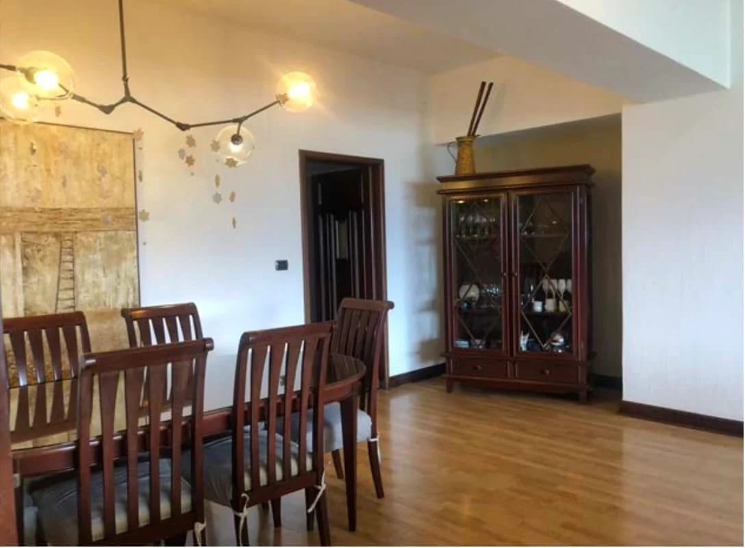 ALQUILER AMPLIO APARTAMENTO - AMUEBLADO Y EQIPADO - EN EXCLUSIVO EDIFICIO CLUB PREMIER ZONA 14 — Apartamento en Alquiler en Zona 14, Guatemala, Ciudad — foto 5 de 17